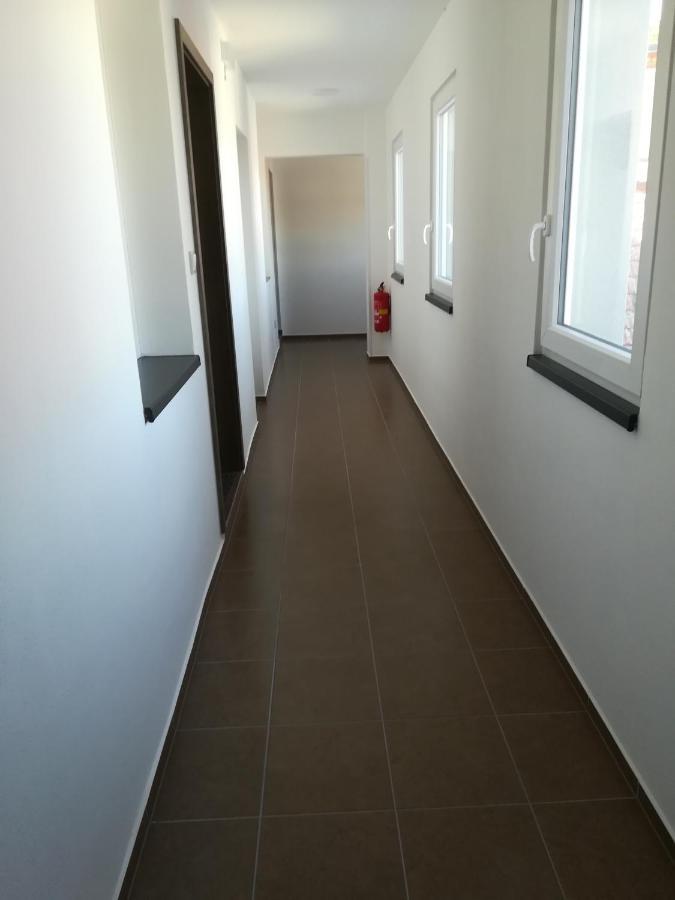 Penzion Sapara Velke Bilovice ภายนอก รูปภาพ